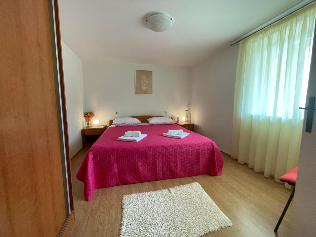 Apartment Benky Pićan エクステリア 写真