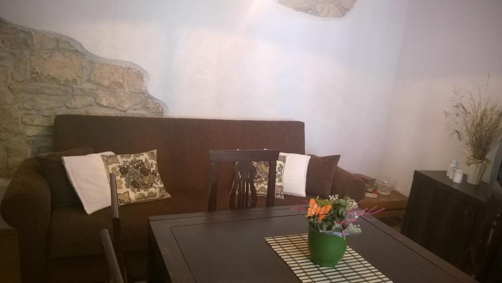 Apartment Benky Pićan 部屋 写真
